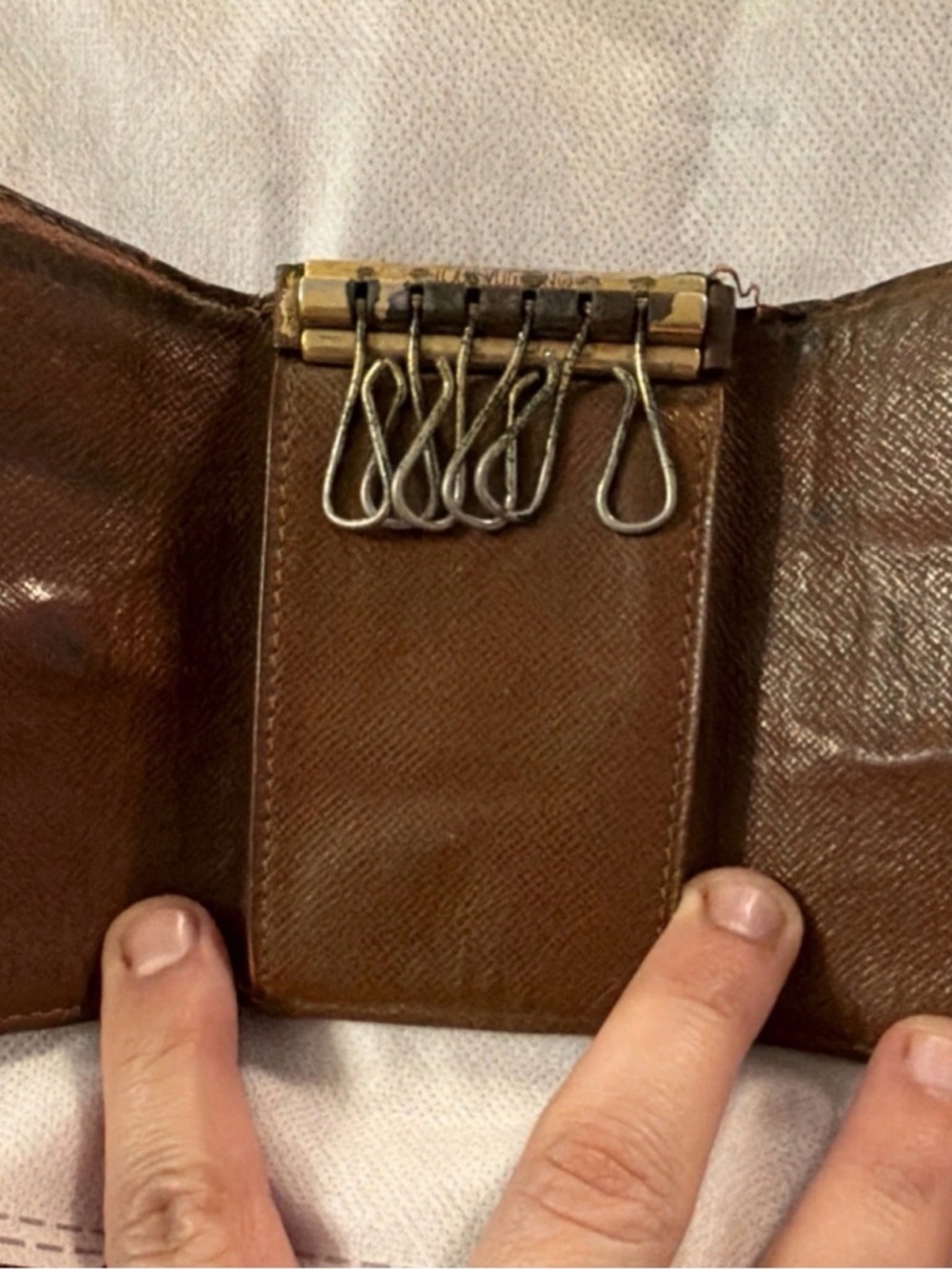 Vintage Louis Vuitton Monogram 6-Key Holder – Authentic - Picture 4 of 8